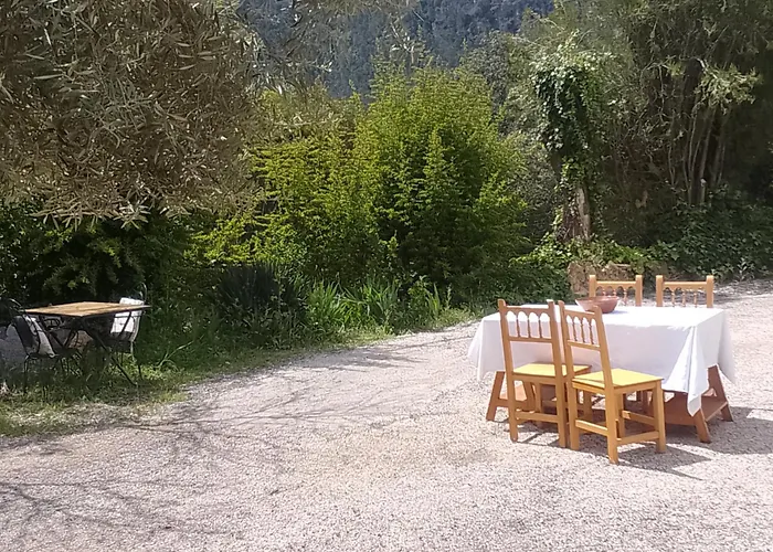 Albergue Ruta Rio Borosa